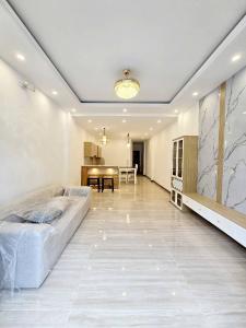 BÁN GẤP NHÀ 5 TẦNG 7 PN 100M2 ĐƯỜNG NHỰA 8M THÔNG SÁT KINH DƯƠNG VƯƠNG NHIK 8 TỶ
