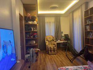 SIÊU BIỆT THỰ 3 TẦNG MẶT TIỀN LÔ GÓC AN DƯƠNG VƯƠNG 170M2 NGANG KHỦNG 10M NHIK 16TỶ  #tandatnhapho 0918.589.234