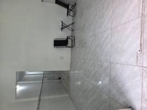 NHÀ ĐẸP SÁT KHU TÊN LỬA 82M2 NGANG 4.2M NỞ HẬU HẺM XE HƠI NHIK 4 TỶ