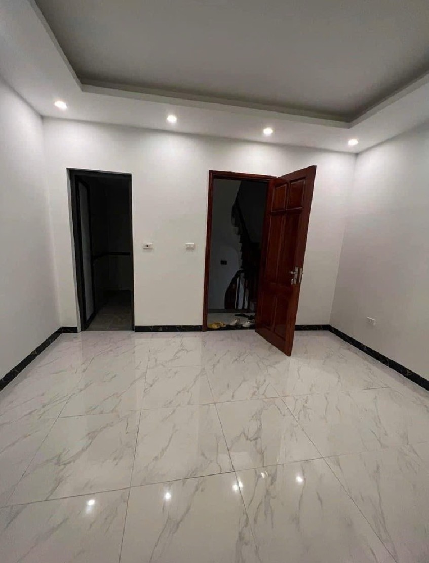 BÁN NHÀ THANH LƯƠNG 4 TẦNG NHỈNH 4 TỶ