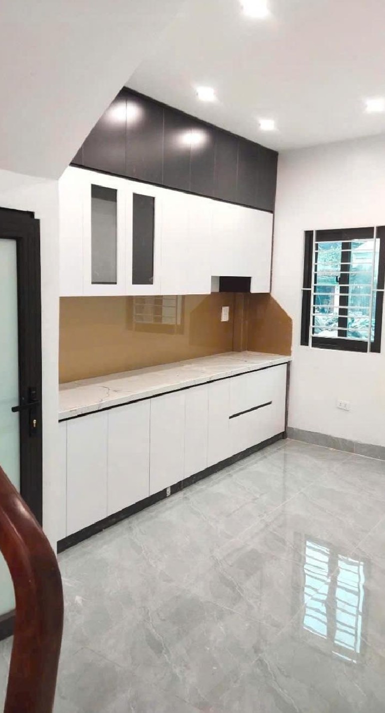 BÁN NHÀ BÌNH MINH 5 TẦNG NGÕ Ô TÔ