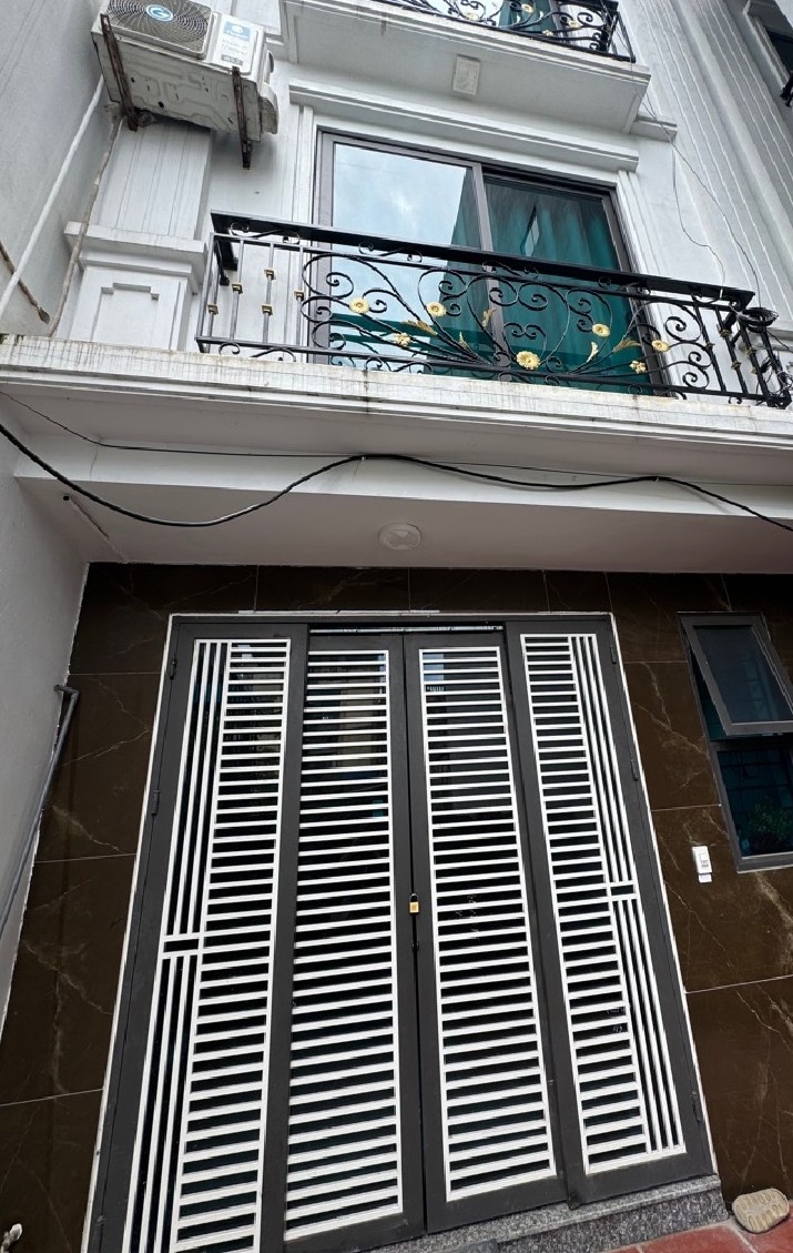 BÁN NHÀ CỰ KHÊ 5 TẦNG 4 NGỦ