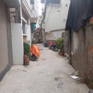 Bán nhà Tổ 7 Đa Sỹ, DT 30 m2, nhà mới, nội thất cơ bản, giá 6,xx tỷ