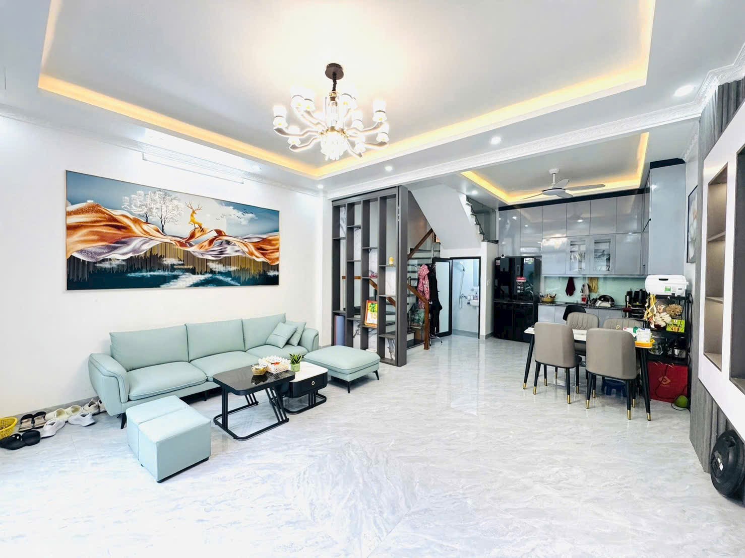 Nhà Mặt Ngõ Thạch Cầu - Long Biên