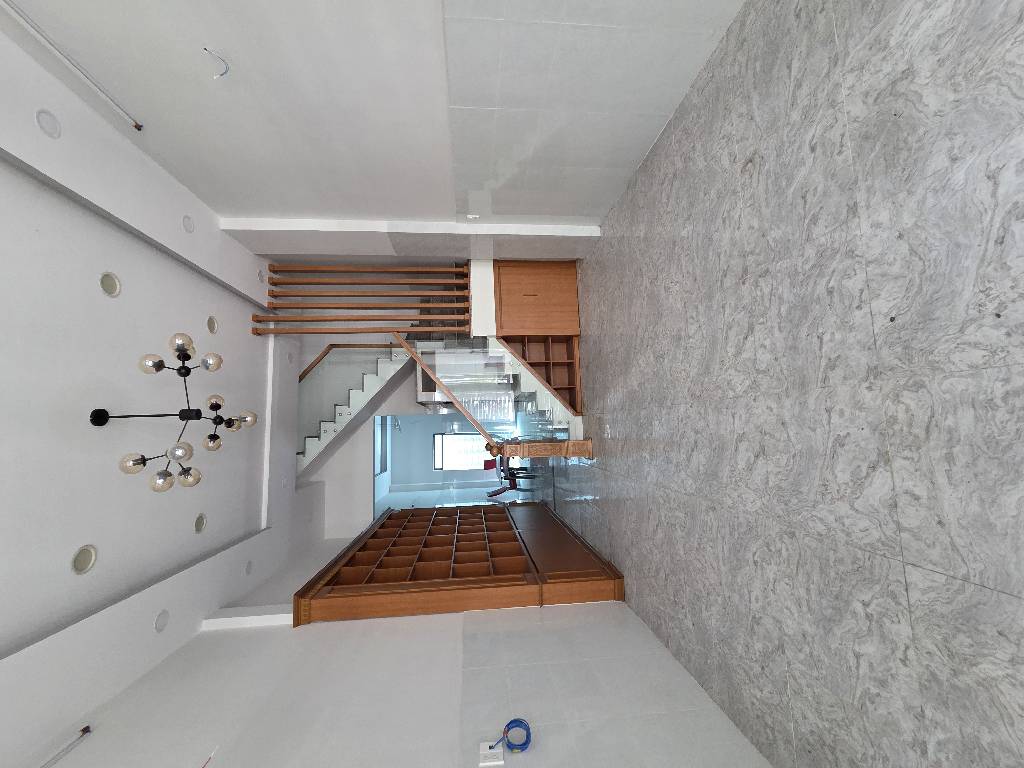 Chỉ 5.3.t.y có ngay nhà 3 lầu - xe hơi ngủ trong nhà - đường số 8, Bình Tân - SHR - vào ở ngay