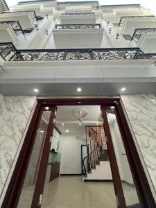 BÁN NHÀ MỚI XÂY PHỐ NGỌC TRÌ, ĐẦY ĐỦ CÔNG NĂNG