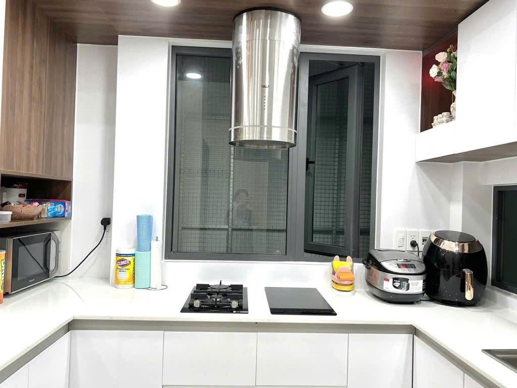 Bán nhà MT đường Nguyễn Hữu Tiến - Tân Phú - 160m2 - 4 tầng -  giá 19 tỷ