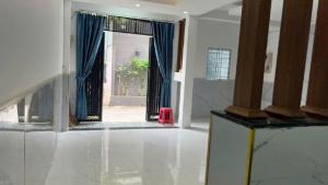 Nhà 2 lầu đẹp – Hẻm lớn như mặt tiền