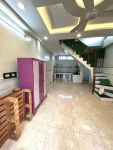 BÁN NHÀ ĐẸP 1 TRỆT 1 LẦU – GẦN VINCOM LÊ VĂN VIỆT – GIÁ 3.4 TỶ