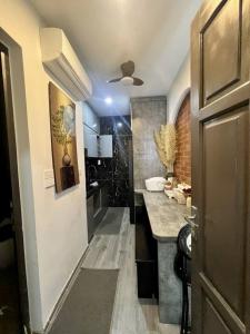 CCMN VỊ TRÍ ĐẸP – NHÀ MỚI, ĐẸP – LUÔN CÓ KHÁCH THUÊ – NGÕ THÔNG