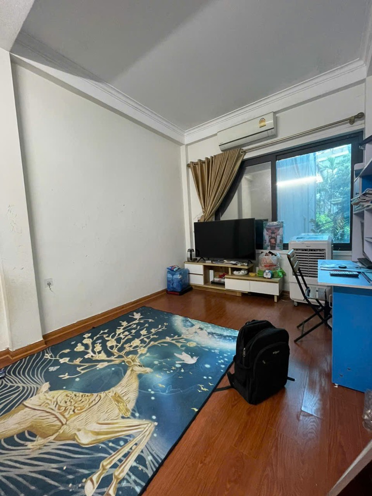 Bán nhà Đội Cấn - Ba Đình: 60m2, 5 Tầng, Dân Trí Cao, 8,5 Tỷ