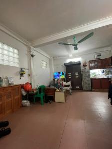 Bán nhà Đội Cấn - Ba Đình: 60m2, 5 Tầng, Dân Trí Cao, 8,5 Tỷ