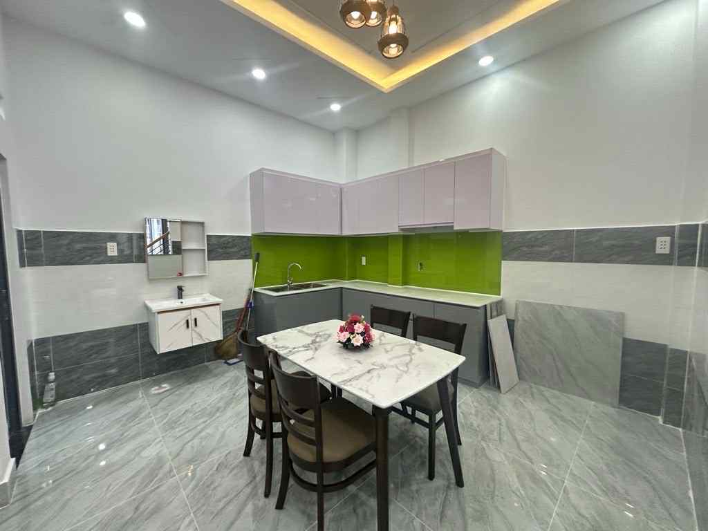 SIÊU PHẨM NGAY SÁT BẾN METRO – 40m2 SHR 2 TẦNG, 3PN, TẶNG FULL NỘI THẤT CHỈ 3.86 TỶ