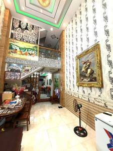 Siêu phẩm TÂN CỔ ĐIỂN đẹp xuất sắc- Khu đồng bộ xe hơi ngủ trong nhà - gần CV Làng Hoa