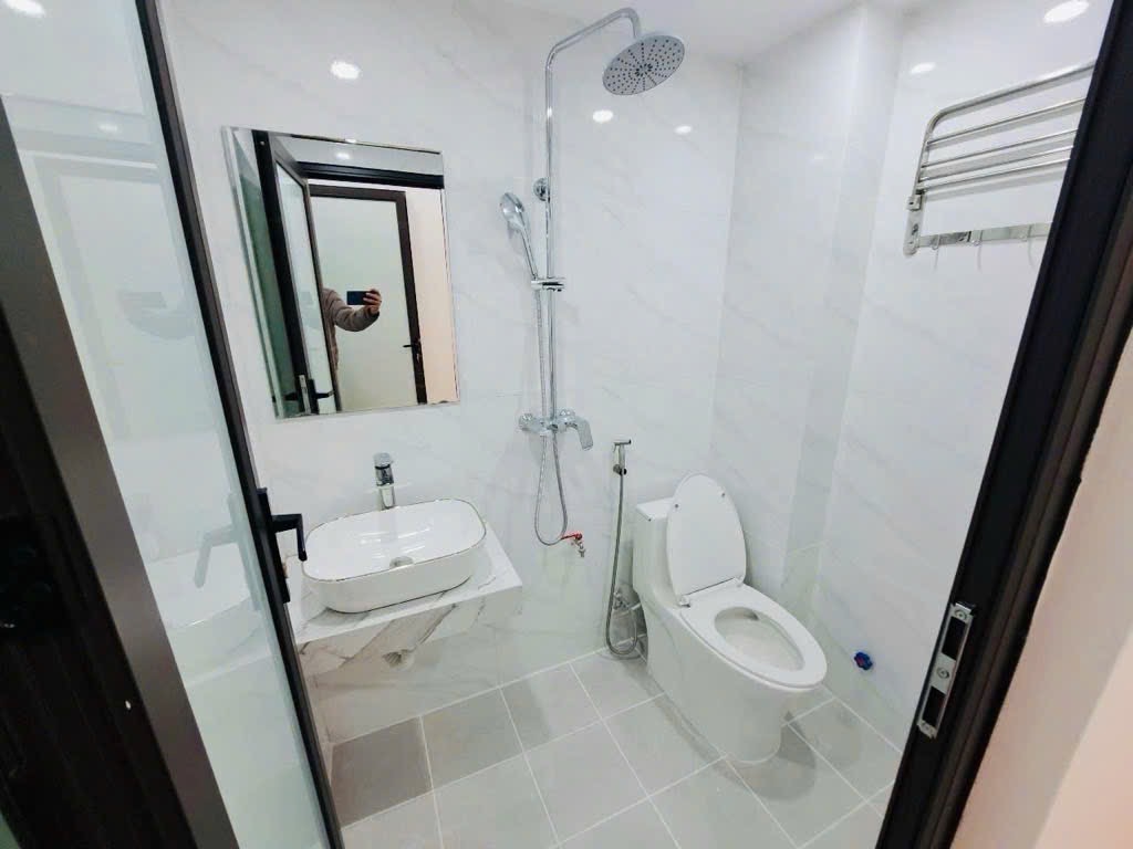DỌN VỀ Ở NGAY - Cực phẩm 5 tầng - 4 ngủ - SIÊU HIẾM - GIÁ 6.8 TỶ