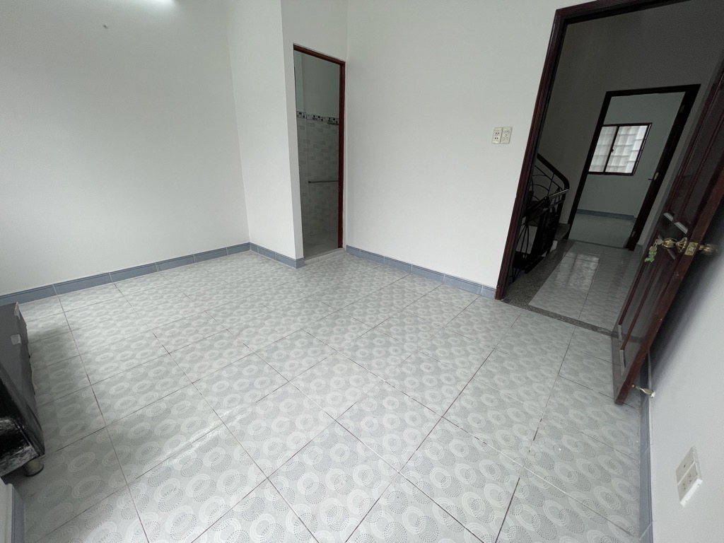 4.8 TỶ CÓ NGAY CĂN NHÀ MỚI XÂY - QUẬN 8 GIÁP QUẬN 8 - 44M2 - 3 TẦNG BTCT