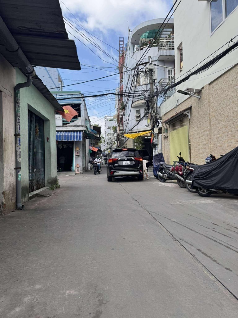 13 THƯƠNG LƯỢNG - NHÀ 4 TẦNG RỘNG 101M2 - HẺM THÔNG XE HƠI - RẤT ĐẸP ĐỂ KINH DOANH HOẶC Ở