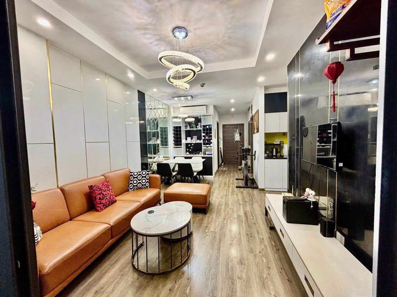 Bán nhà Thanh Trì, vừa ở vừa cho thuê, 3 tầng full nội thất