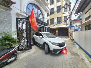 Siêu phẩm Nguyễn Văn Linh- ngõ Ô Tô Tránh-6 Tầng-Thang Máy