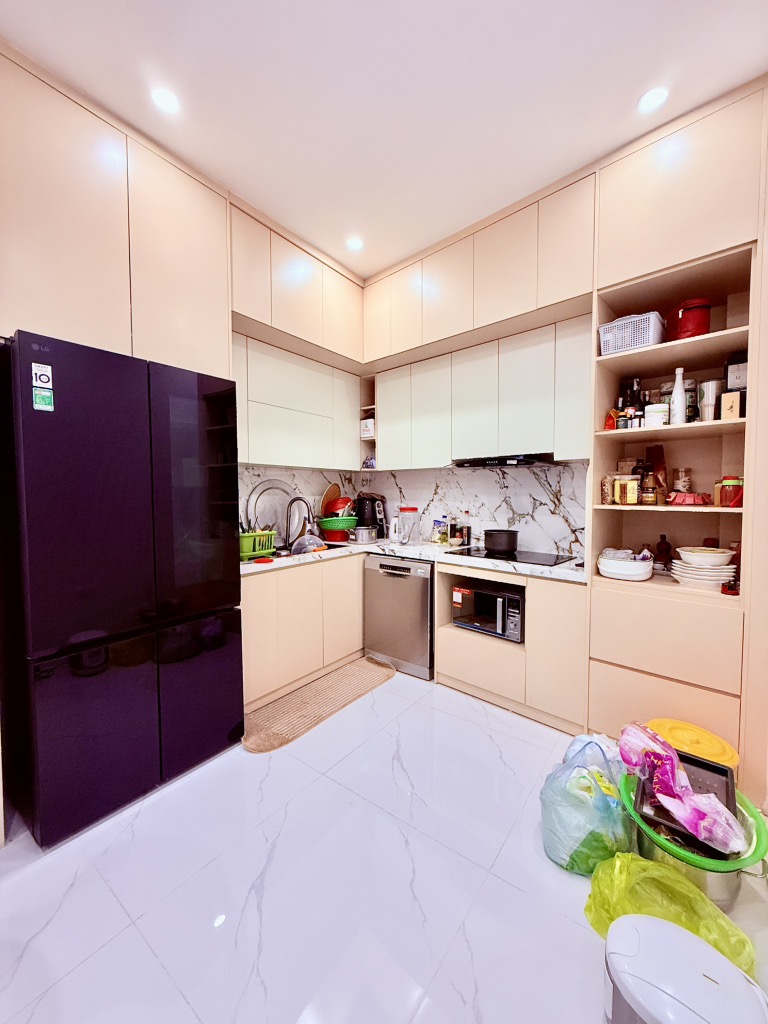 GẤP GẤP - ĐỐNG ĐA - 40 M2– 6.45 TỶ -  TÍNH RA  CHỈ 160TR/M – CÓ NHÀ NGÕ BA GÁC – VÀI BƯỚC RA HỒ BA