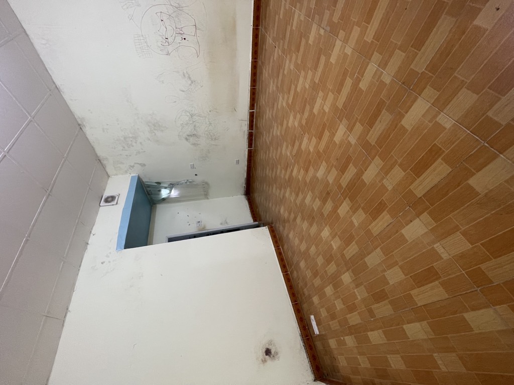 GẤP GẤP - ĐỐNG ĐA - 40 M2– 6.45 TỶ -  TÍNH RA  CHỈ 160TR/M – CÓ NHÀ NGÕ BA GÁC – VÀI BƯỚC RA HỒ BA
