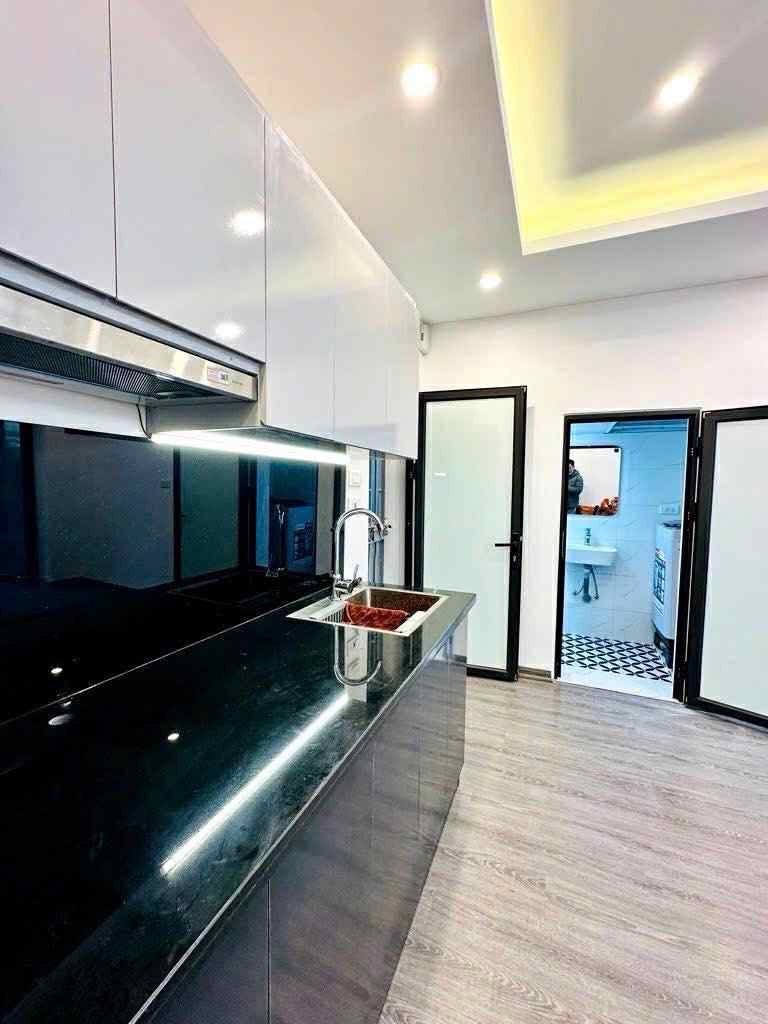 TẬP THỂ PHƯƠNG MAI 46m2 – 2.95 TỶ- TẦNG 3 - LÔ GÓC VÀI BƯỚC RA PHỐ - GẦN TRƯỜNG, CHỢ NGAY DƯỚI CHÂN