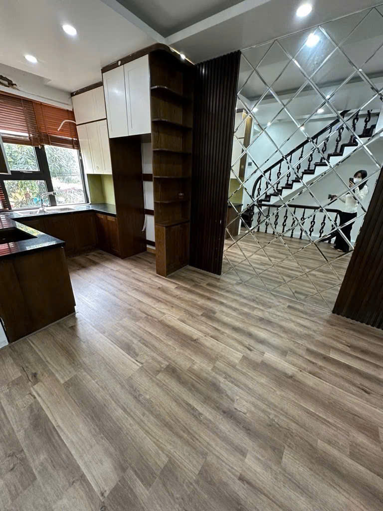 Bán nhà mặt phố Cù Chính Lan, Ô tô đỗ cửa, Kinh doanh đỉnh , 10.6 tỷ