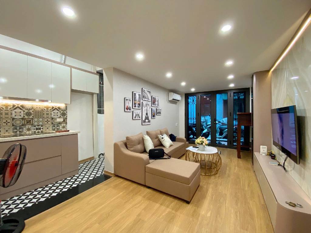 Bán nhà phố Khương Trung, Thanh Xuân, 10m ra mặt phố, 6.5 tỷ, sổ đỏ chính chủ