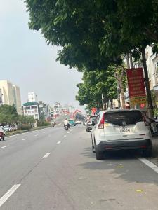 SIÊU HOT MẶT PHỐ BỒ ĐỀ, KINH DOANH BẤT CHẤP, NHỈNH 6 TỶ