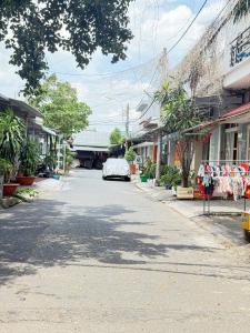 Nhà Đẹp SHR Đường 10m Công Viên