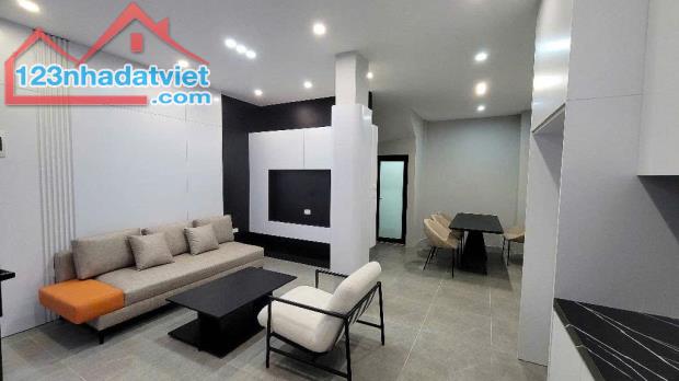 Nhà đẹp Nguyễn Thị Định đầy đủ tiện nghi chỉ đến là ở