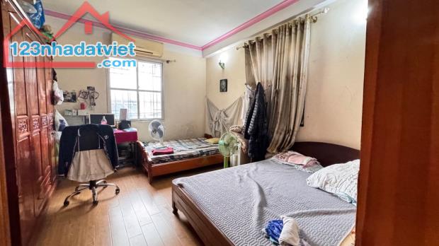 Bán đất tặng nhà thửa đất đẹp đường trước nhà 5 m cách 30m ra đường quốc lộ