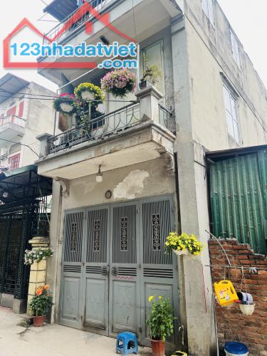 Bán đất tặng nhà thửa đất đẹp đường trước nhà 5 m cách 30m ra đường quốc lộ