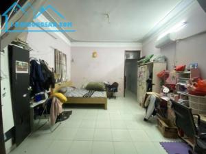 Bán gấp nhà ở Phú Diễn, nhà cao cửa rộng, 56m2, nhỉnh 5 tỷ