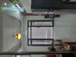 Bán nhà đẹp tại Bát tràng - Gia Lâm - diện tích : 30,5/45,2m2 - 5 tầng - 5,7 tỷ