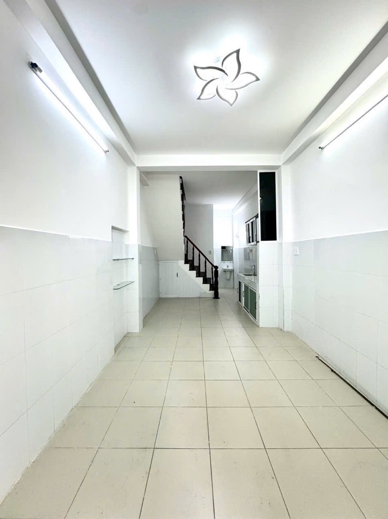 Trung Tâm Quân 10 (3,5x10) - 3 Tầng - 3pn 2wc