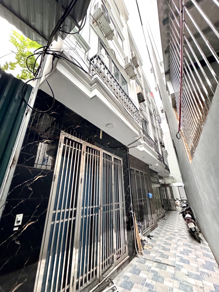BÁN GẤP NHÀ 4 TẦNG – THIẾT KẾ ĐẸP MỚI  –TẶNG TOÀN BỘ NỘI THẤT – Ở NGAY KHÔNG PHẢI NGHĨ!