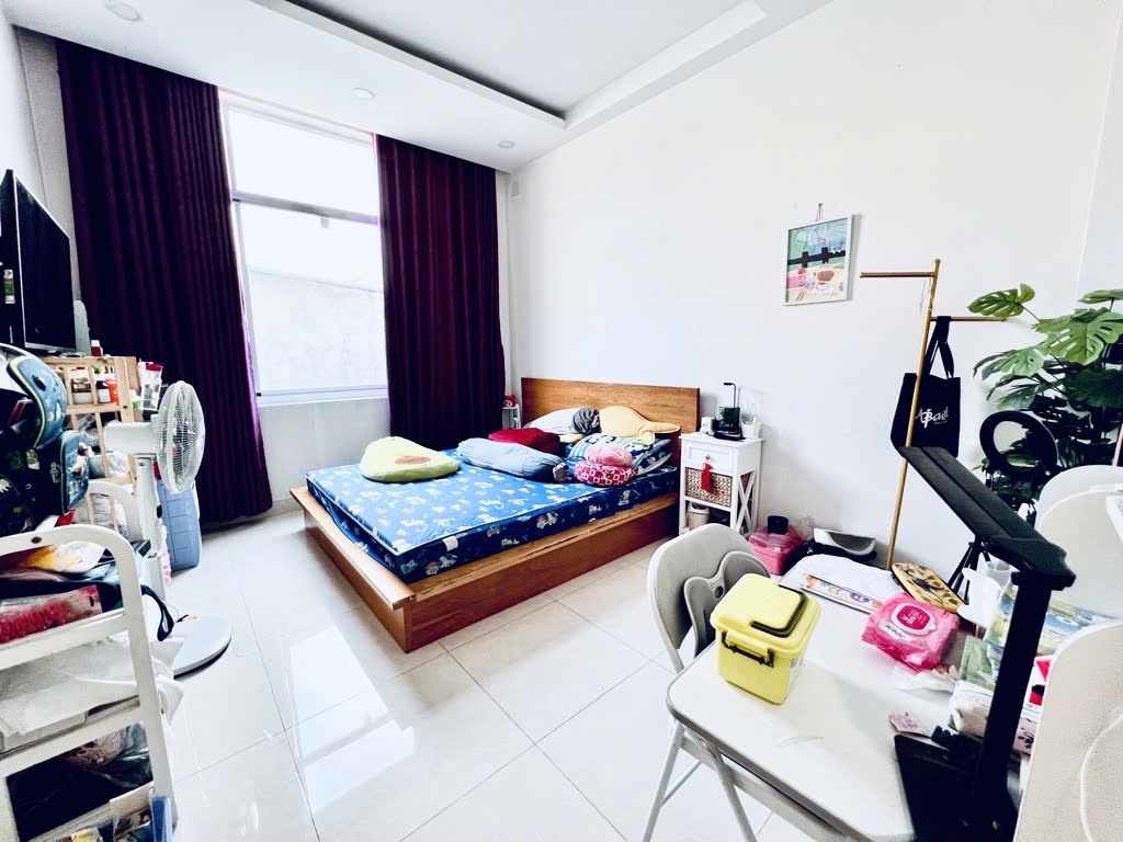 GẤP BÁN - NHÀ XÂY KIÊN CỐ - HẺM 1 TRỤC PHẠM VĂN BẠCH THÔNG - 85M2 (5x17) - 3 TẦNG 3PN - CT 5PN