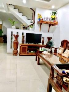 BÁN NHÀ 2 MẶT TIỀN - HẺM OTO - GẦN CHỢ HIỆP BÌNH