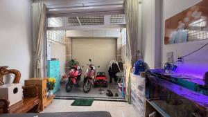 BÁN NHÀ MẶT TIỀN ĐƯỜNG - NHÀ 2 TẦNG BTCT - GIÁ 6 TỶ