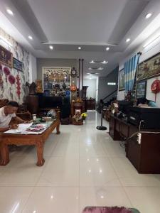 BÁN NHÀ 2 TẦNG - KHU VỰC THUẬN TIỆN DI CHUYỂN CÁC ĐƯỜNG - GIÁ 7 TỶ