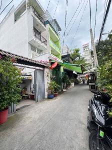 NHÀ DIỆN TÍCH LỚN - HOÀN CÔNG ĐẦY ĐỦ - GẦN CÀU CHỮ Y