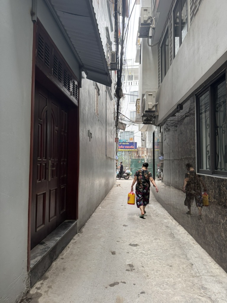 Cần bán nhà phú mỹ mỹ đình2 giá 8 tỷ 32m2 full nội thất