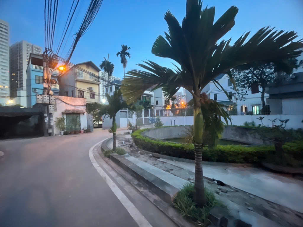 BÁN NHÀ GIA LÂM , OTO TRÁNH, NGÕ THÔNG VIEW ĐẸP THÔNG SỐ VÀNG
