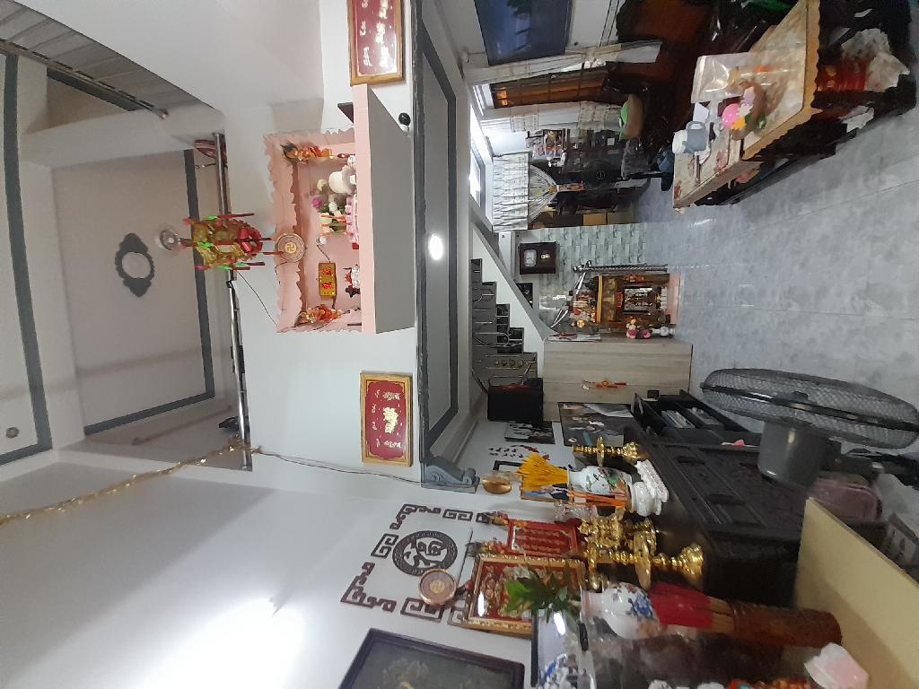 7 tỷ nhà mặt phố gần trung tâm quận 8
