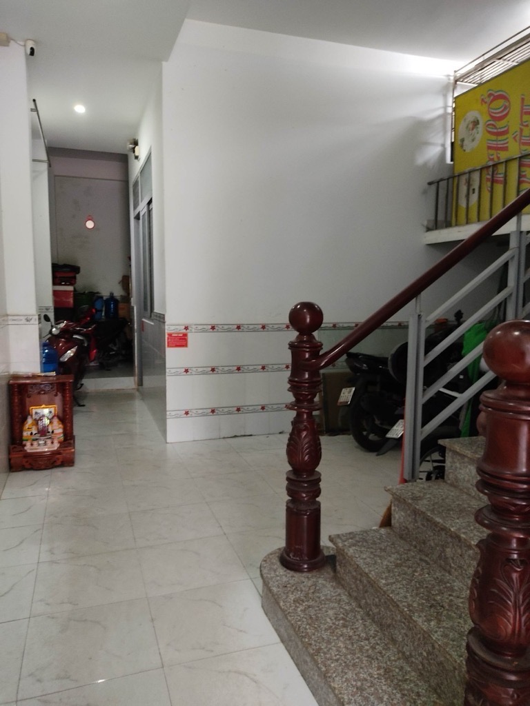 Bán nhà mặt tiền đường hà huy giáp 85m2 3 tầng giá chỉ 6,5 tỷ