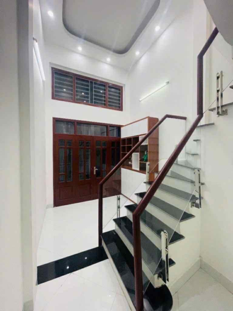 BÁN NHÀ TRIỀU KHÚC-DÒNG TIỀN-NGÕ THÔNG -32M2- GIÁ 6.8 TỶ