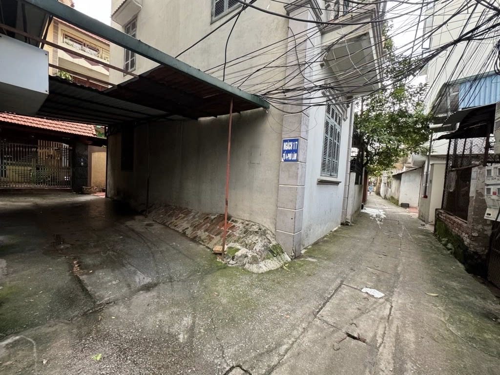 Cần bán gấp nhà mặt phố 30m2, phú lãm hà đông, giá 5,7 tỷ