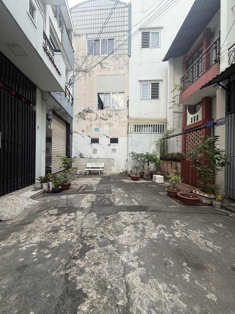 Bán nhà tân phú