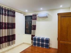 NGUYỄN KHOÁI - Ô TÔ TRÁNH, ĐỖ NGÀY ĐÊM - LÔ GÓC - NHÀ ĐẸP - VĂN PHÒNG - KINH DOANH - HIẾM KHU VỰC
